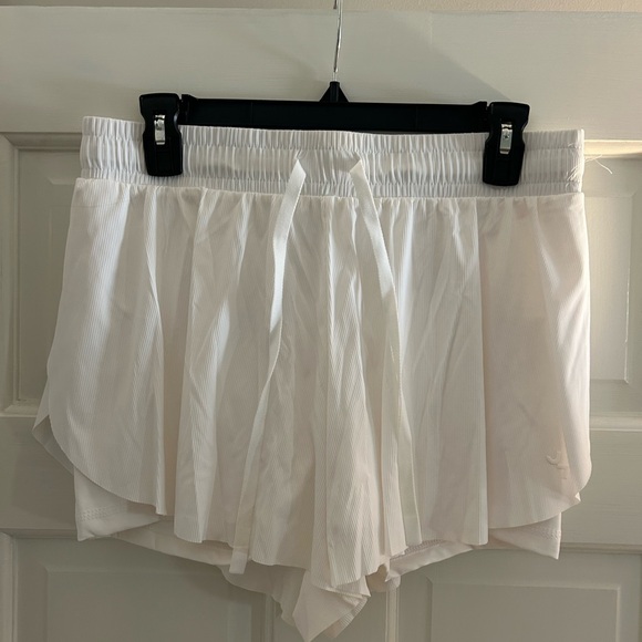 JoyLab- Game Day Shorts - Double Layer- Women's M- Pockets- White - Picture 2 of 6